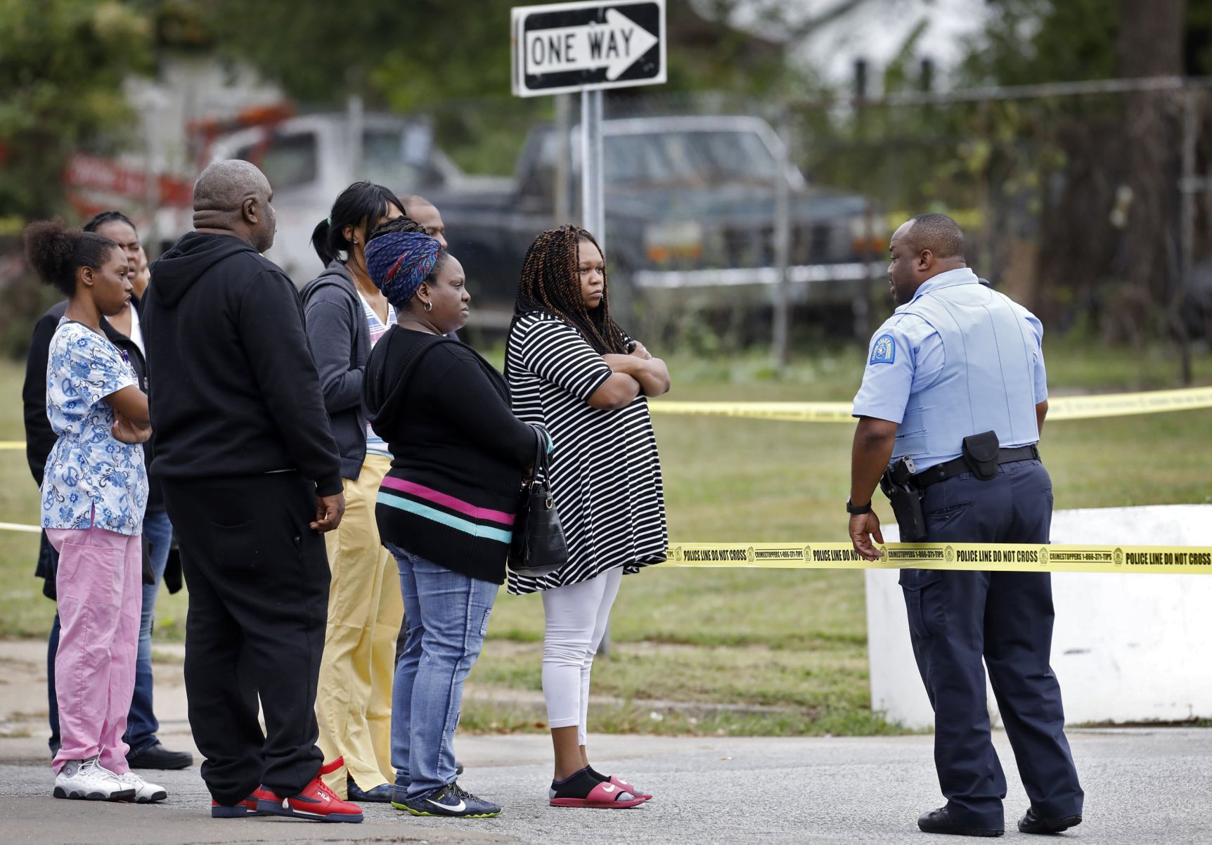 St. Louis police shoot, critically wound 14 year-old boy
